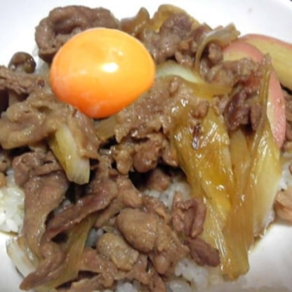 えのきと大根葉が無かったので寂しい感じですが美味しかったです。牛丼よりこちらの方が好きです(*‘ω‘ *)